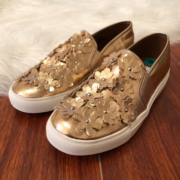Steve Madden Rose Gold Floral Slip On Sneakers, 8 - Picture 3 of 8